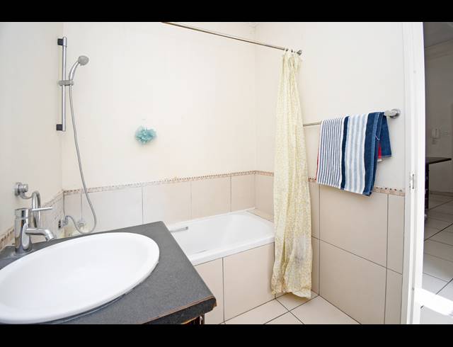 1 BEDROOM APARTMENT FOR SALE IN FERNDALE